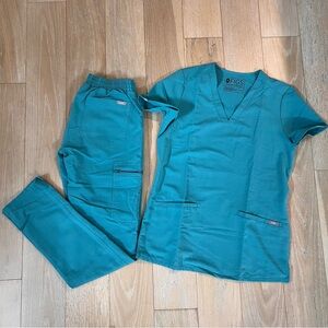 FIGS Blue/Green Scrub Set- XXS